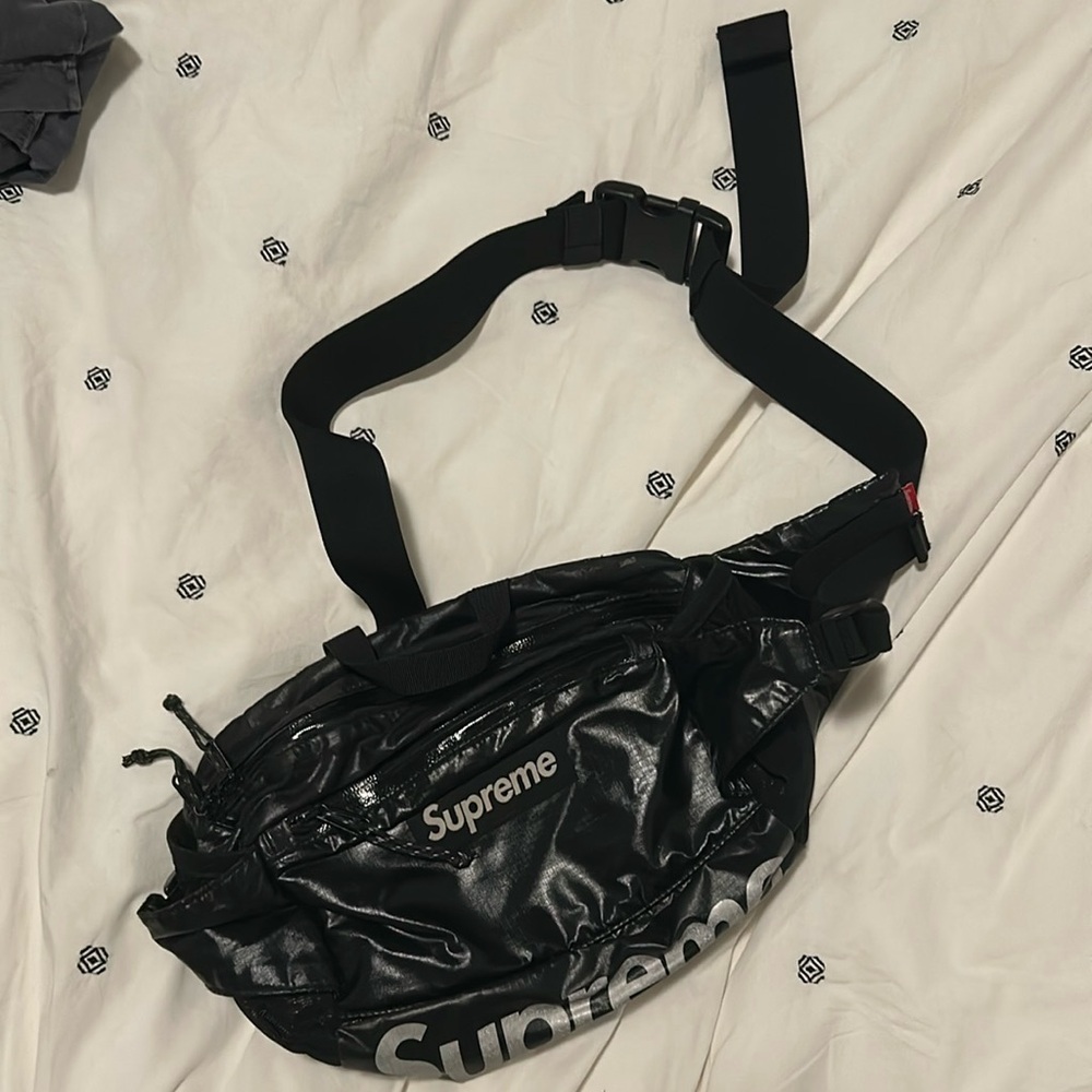 Supreme fanny pack